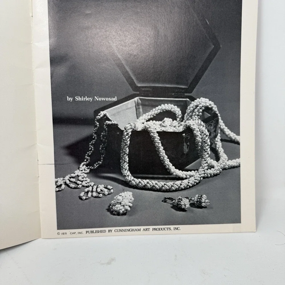 1971 - Pearls: Fun & Fancy Booklet For Jewelry Making Crochet and Beads